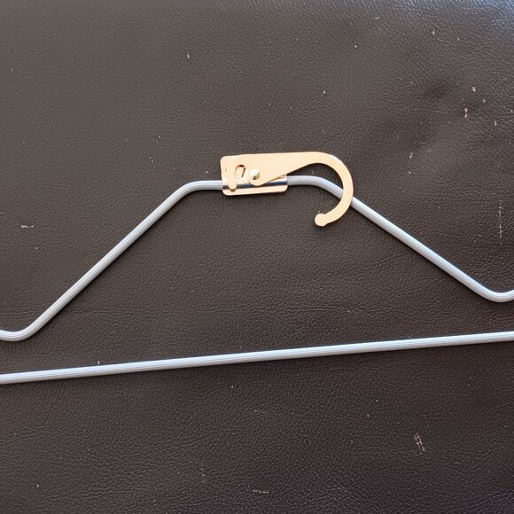 LV Folding Hanger - Picture 2 of 4